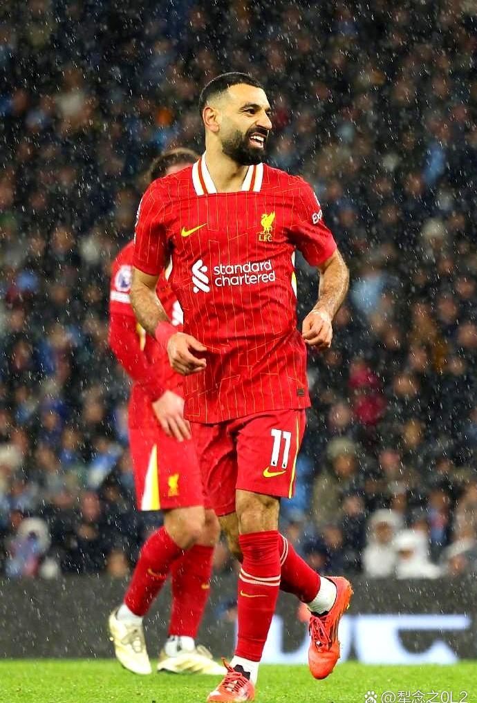 爱游戏官网-萨拉赫在雄鹿比赛中晋级下一阶段，表现优异引发热议！